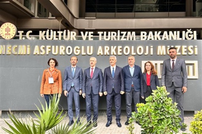 Deprem Arkeolojisine Işık Tutan Arkeolojik Çalışmalar Bilim Kafe Etkinliğinde Ele Alındı