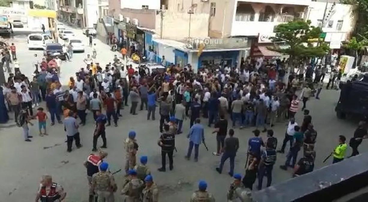 Şanlıurfa'da 2 aşiret arasında arazi kavgası: 2'si polis çok sayıda yaralı var - Haberler
