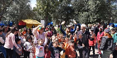 BAŞKAN GÜVEN, DEPREMZEDE ÇOCUKLARLA BİR ARAYA GELDİ