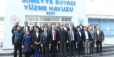 BAŞKAN YILMAZ, ANTAKYA BELEDİYESİ SU SPORLARI ŞENLİĞİ’NDE MİNİK KULAÇLARA ÖDÜLLERİNİ TAKDİM ETTİ