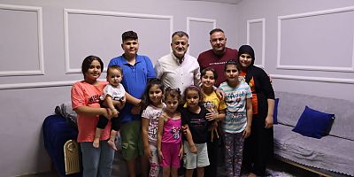BELEDİYE BAŞKANI HACIOĞLU'DAN ÖKSÜZ VE YETİM ÇOCUKLARA BAYRAM SÜRPRİZİ