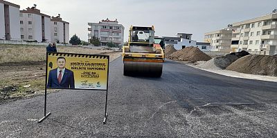 BÜYÜKŞEHİR’İN YOL ÇALIŞMALARI ŞEHRİN DÖRT BİR YANINDA   YALMANLAR CADDESİ ASFALTLANIYOR 