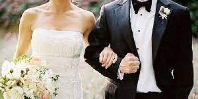 Düğün davetiyesinde tepki çeken not! Fiyat listesi verip, yemek masraflarını davetlilerden istediler
