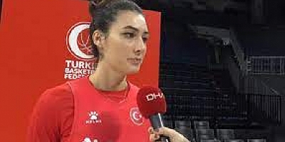 Fenerbahçe Safiport ile yollarını ayıran Tuğçe Canıtez, gelecek sezon Hatay Büyükşehir Belediyespor forması giyecek.