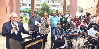 İSKENDERUN BELEDİYESİ’NİN AKÜLÜ TEKERLEKLİ SANDALYE DAĞITIMI ARTARAK DEVAM EDİYOR 