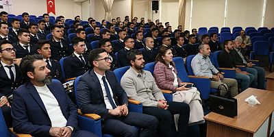 İSTE’DE DENİZCİLİK KARİYER GÜNLERİ DEVAM EDİYOR