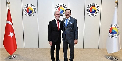 İTSO Başkanı Yılmaz, Genel Kurulda Güven Tazeleyen TOBB Başkanı Rifat Hisarcıklıoğlu’nu Tebrik Etti
