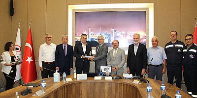 İTSO’dan İSDEMİR’e Tebrik Plaketi
