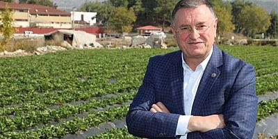 LÜTFÜ SAVAŞ: BİR KARIŞ TOPRAĞIMIZI NADASA BIRAKMA ŞANSIMIZ YOK
