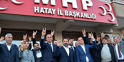 Mehmet Fevzi Altay Hatay’da, Üç Hilal’li Sancağı Devraldı.