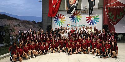 ONVO HATAYSPOR KADIN FUTBOL TAKIMI YENİ SEZONDA İDDİALI ONVO HATAYSPOR KADIN FUTBOL TAKIMI TANITILDI