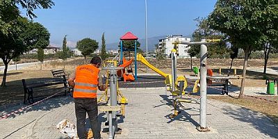 PARKLARDA BAKIM, ONARIM ÇALIŞMALARI DEVAM EDİYOR