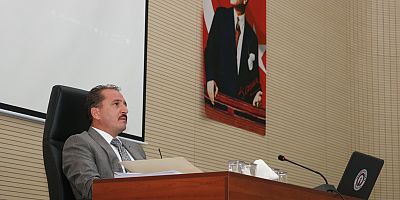 REKTÖR DEPCİ, İSTE AKADEMİSYENLERİ İLE BİR ARAYA GELDİ 