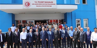 Ticaret Bakanı Ömer Bolat, Hatay İskenderun'da temaslarda bulundu 