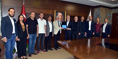 Türk Metal Sendikası İskenderun Şube Başkanı Çakıl Varan  ve Yönetiminden İTSO’ya Hayırlı Olsun Ziyareti