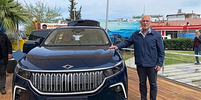 Türkiye'nin yerli otomobili Togg, Hatay'da sergilendi